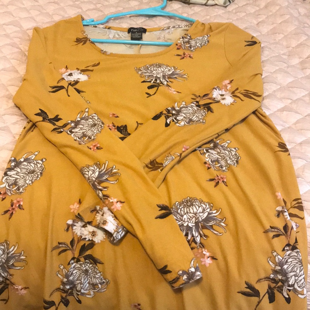 Rue 21 Yellow flowy dress
